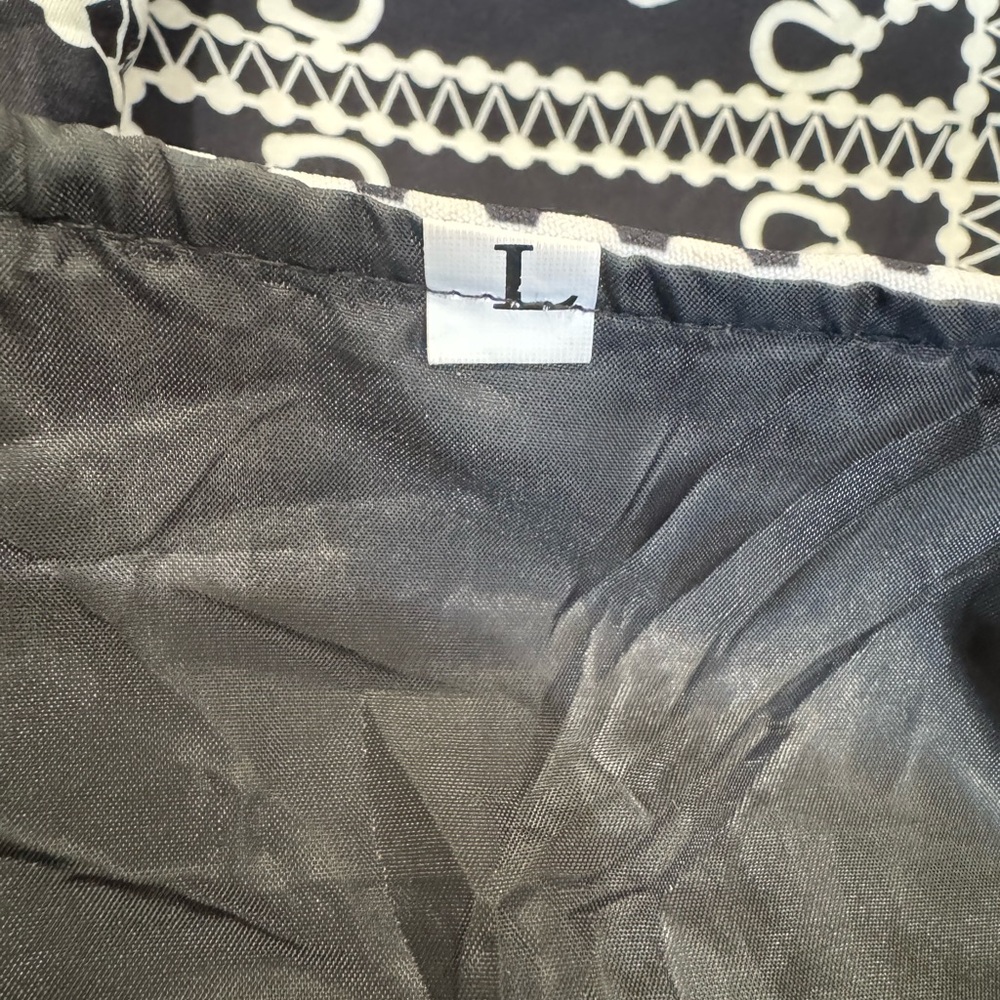 Black and White Blazer with Folk-Inspired Design #284 - Picture 5 of 5
